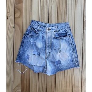 Vintage Chic Women's Size 10 Custom Distressed‎ Cut Denim Shorts Raw Hem